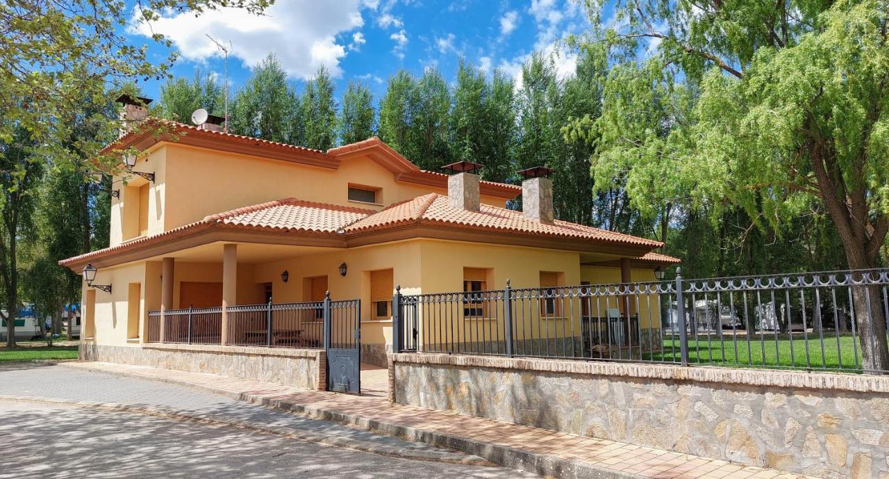 Camping Caravaning Cuenca Куенка Екстер'єр фото